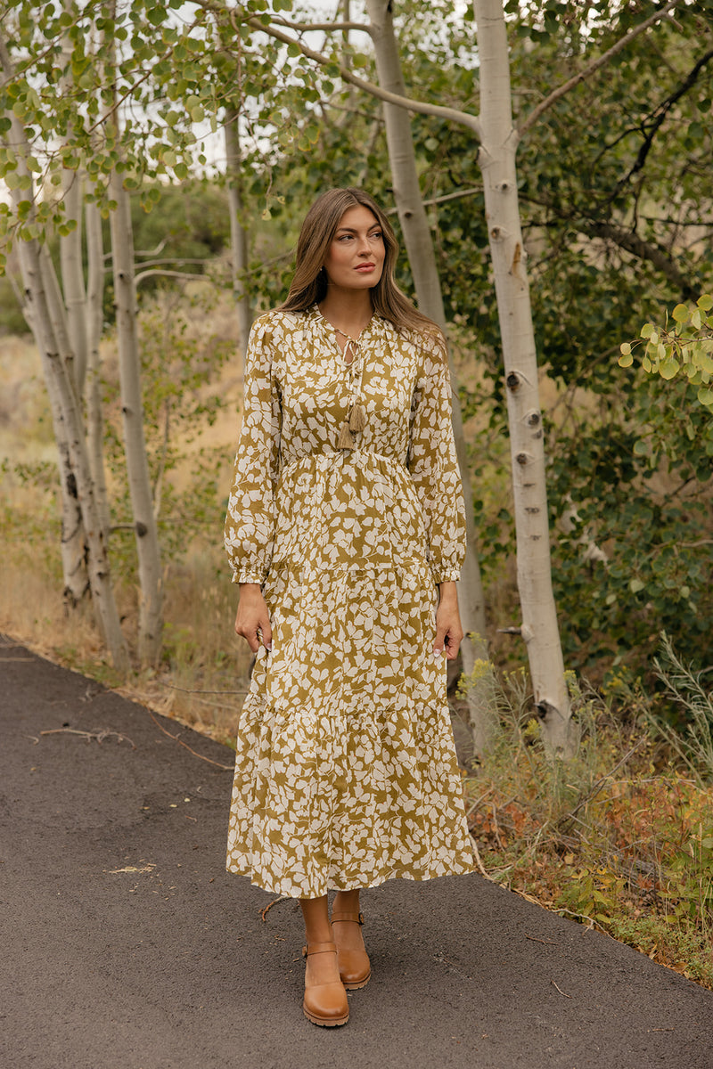 Golden Hour Floral Maxi – ROOLEE