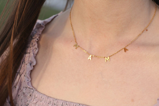 MAMA Necklace in Gold
