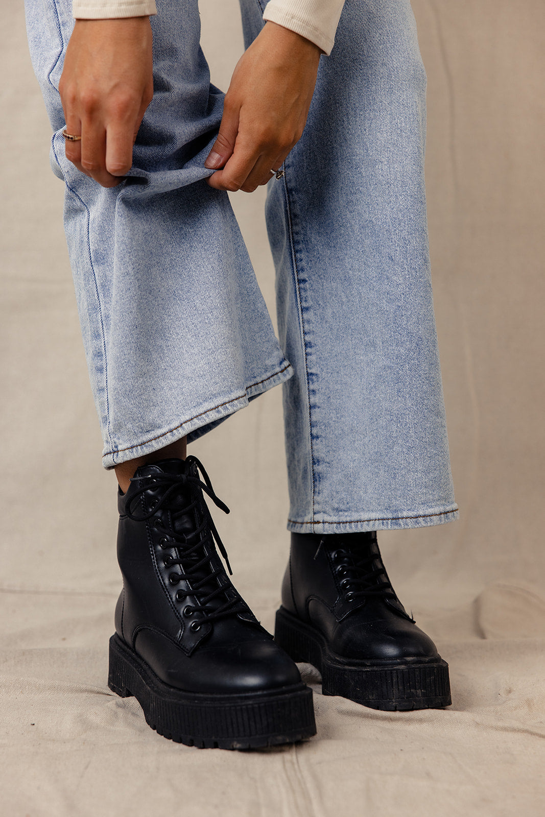 Cute and Trendy Footwear For Women | ROOLEE