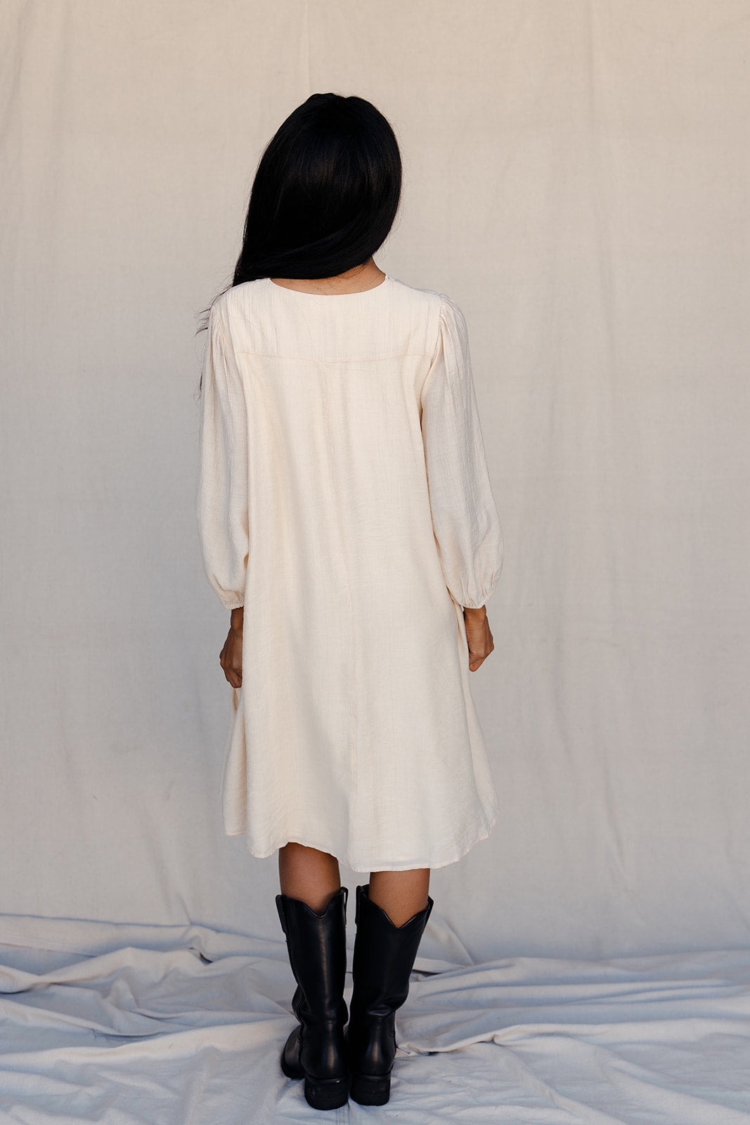 Lady in Linen Shift Dress