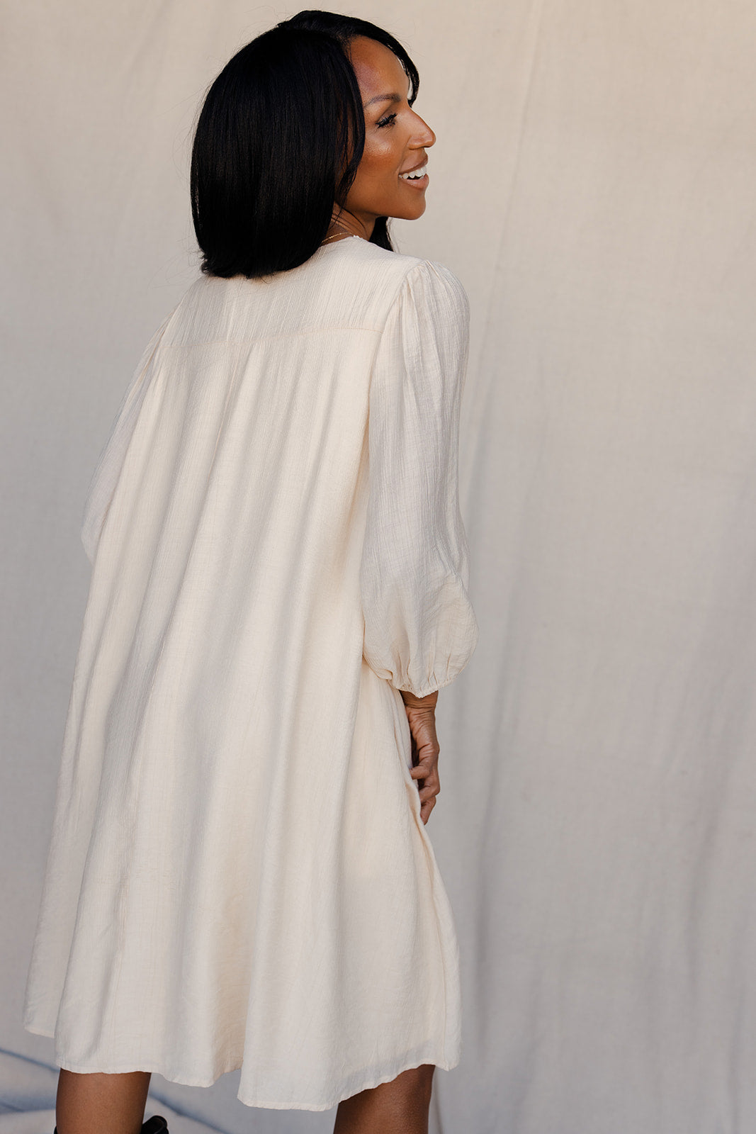 Lady in Linen Shift Dress