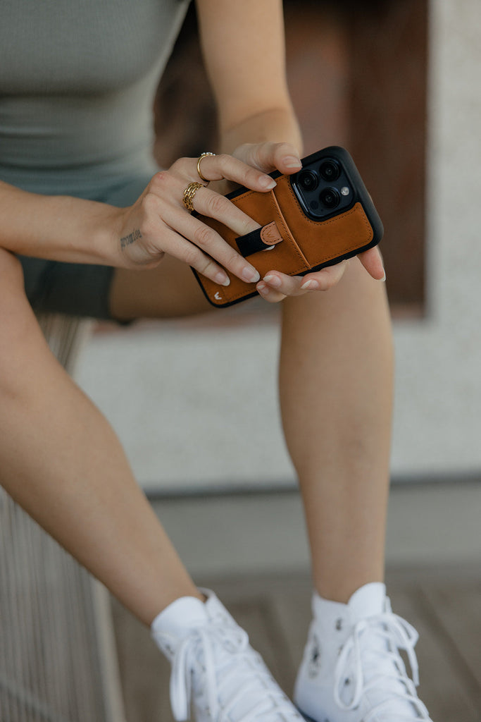 Russet Brown Loop Case