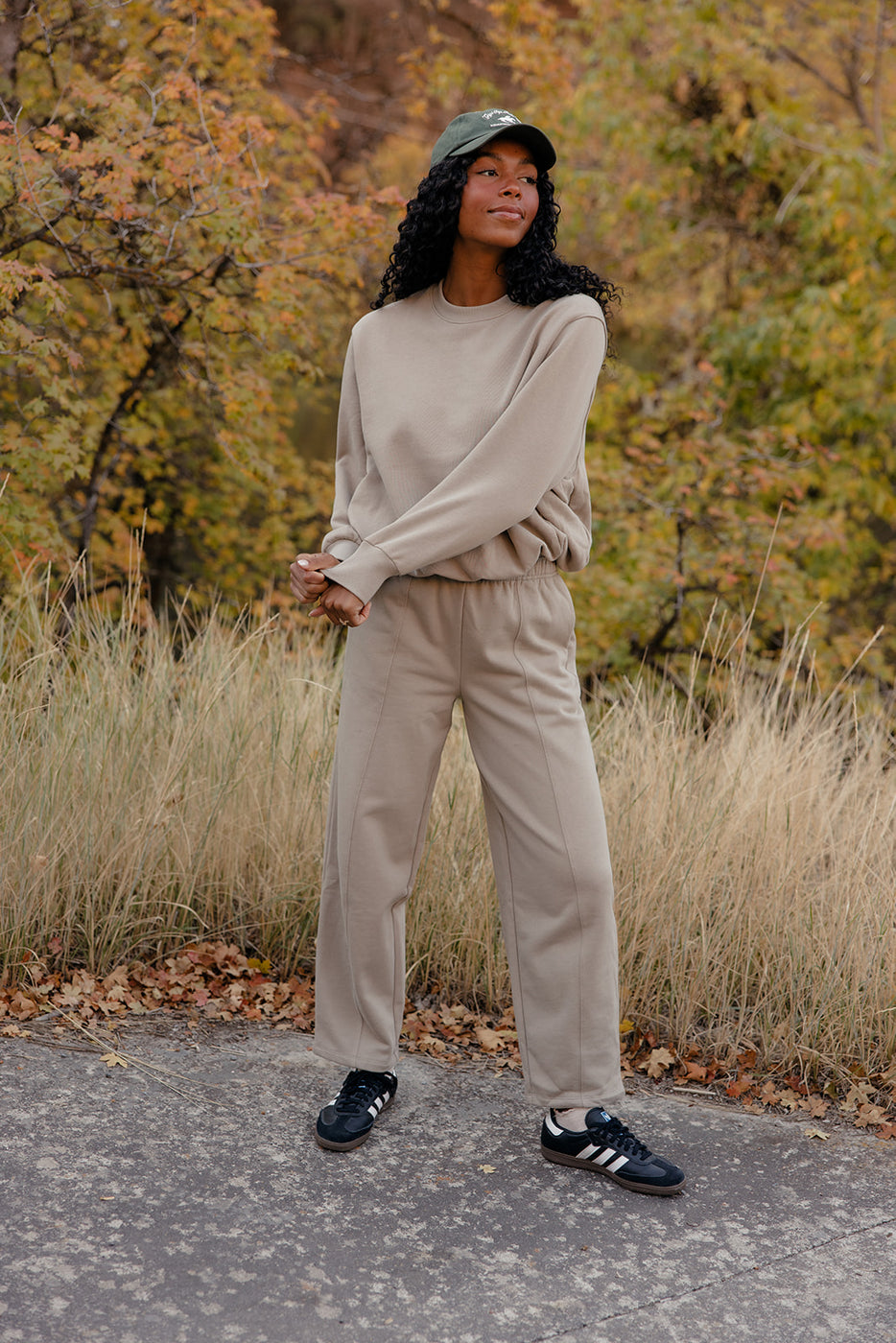 The Alcove Balloon Pullover