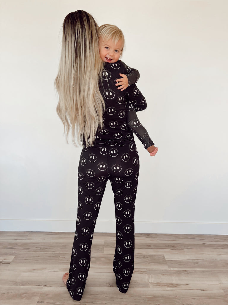 Women's Bamboo Pajamas  | Charcoal & White FF Smile