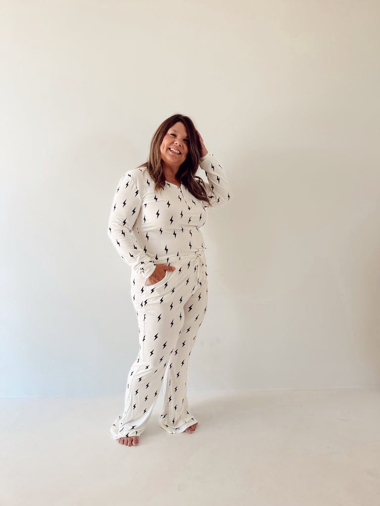 White & Black  Lightning Bolt | Women's Bamboo Pajamas