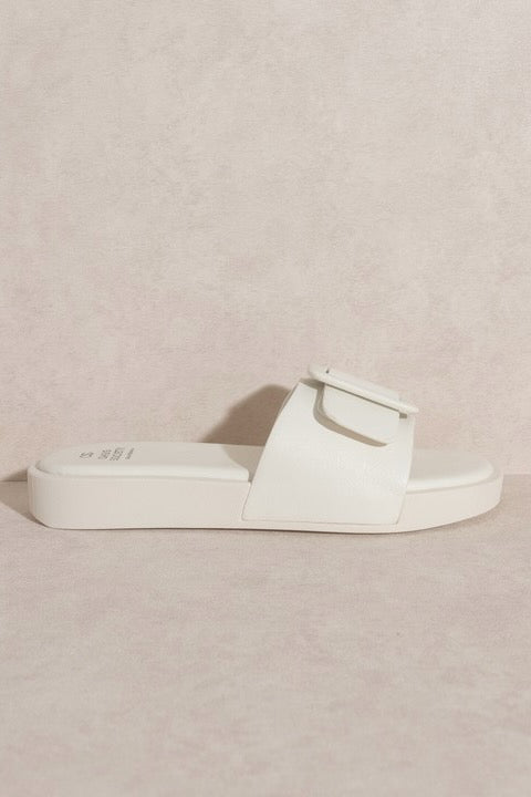 OASIS SOCIETY Daisy - Single Buckle Slide