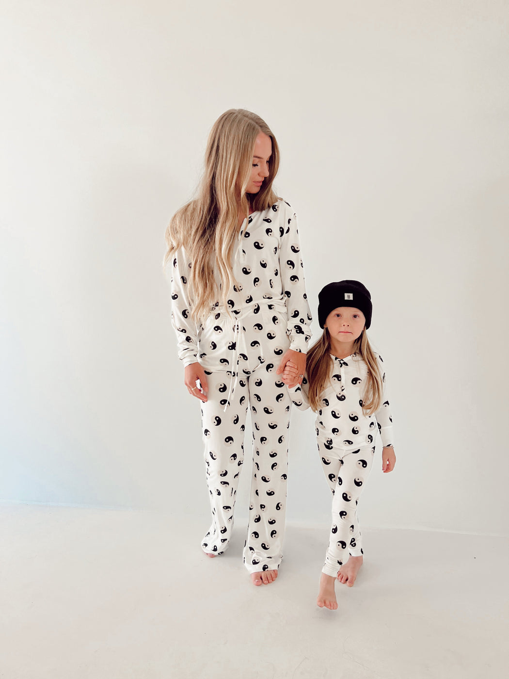 Women's Bamboo  Pajamas |  Black & White Yin Yang