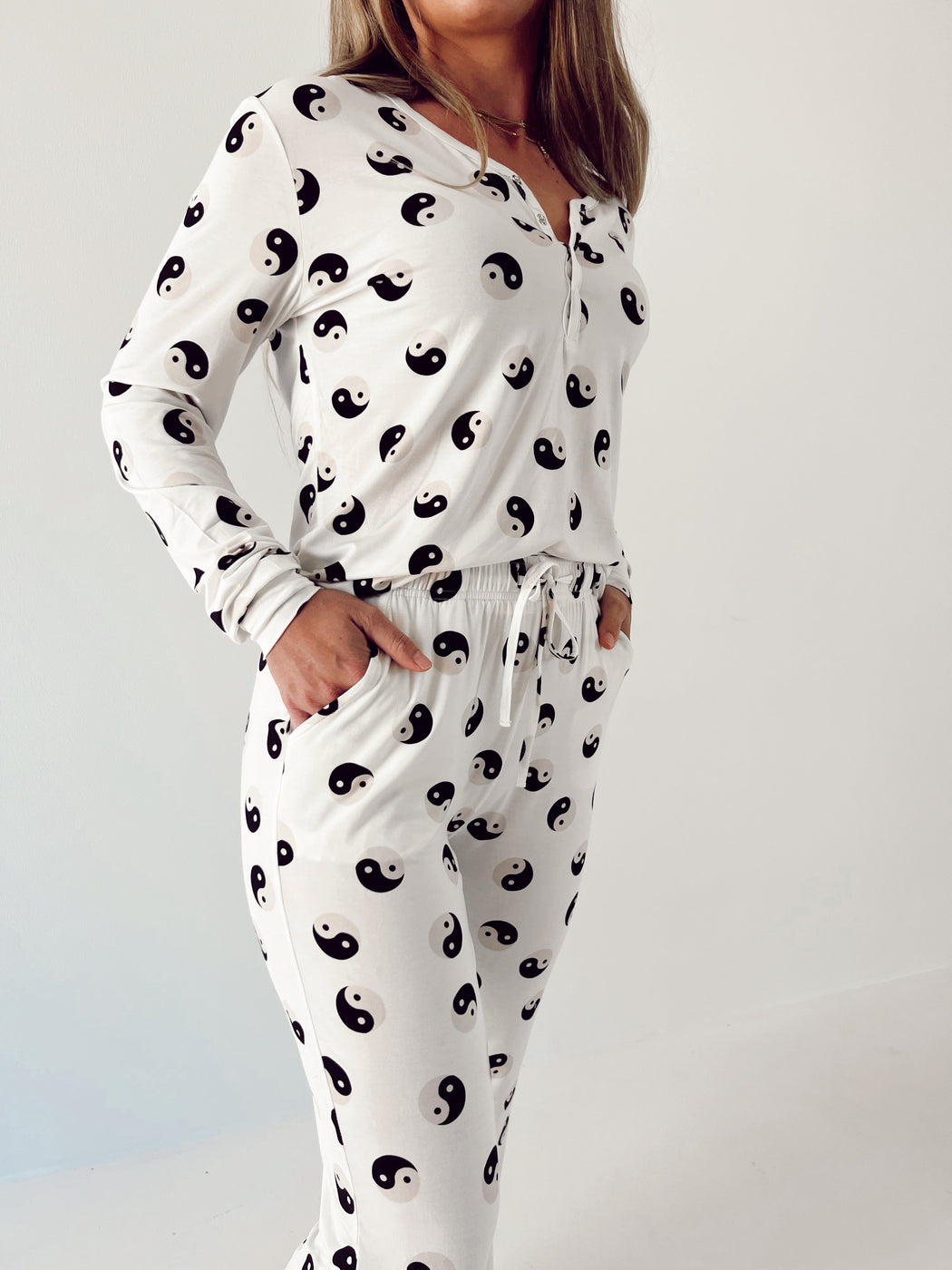 Women's Bamboo  Pajamas |  Black & White Yin Yang