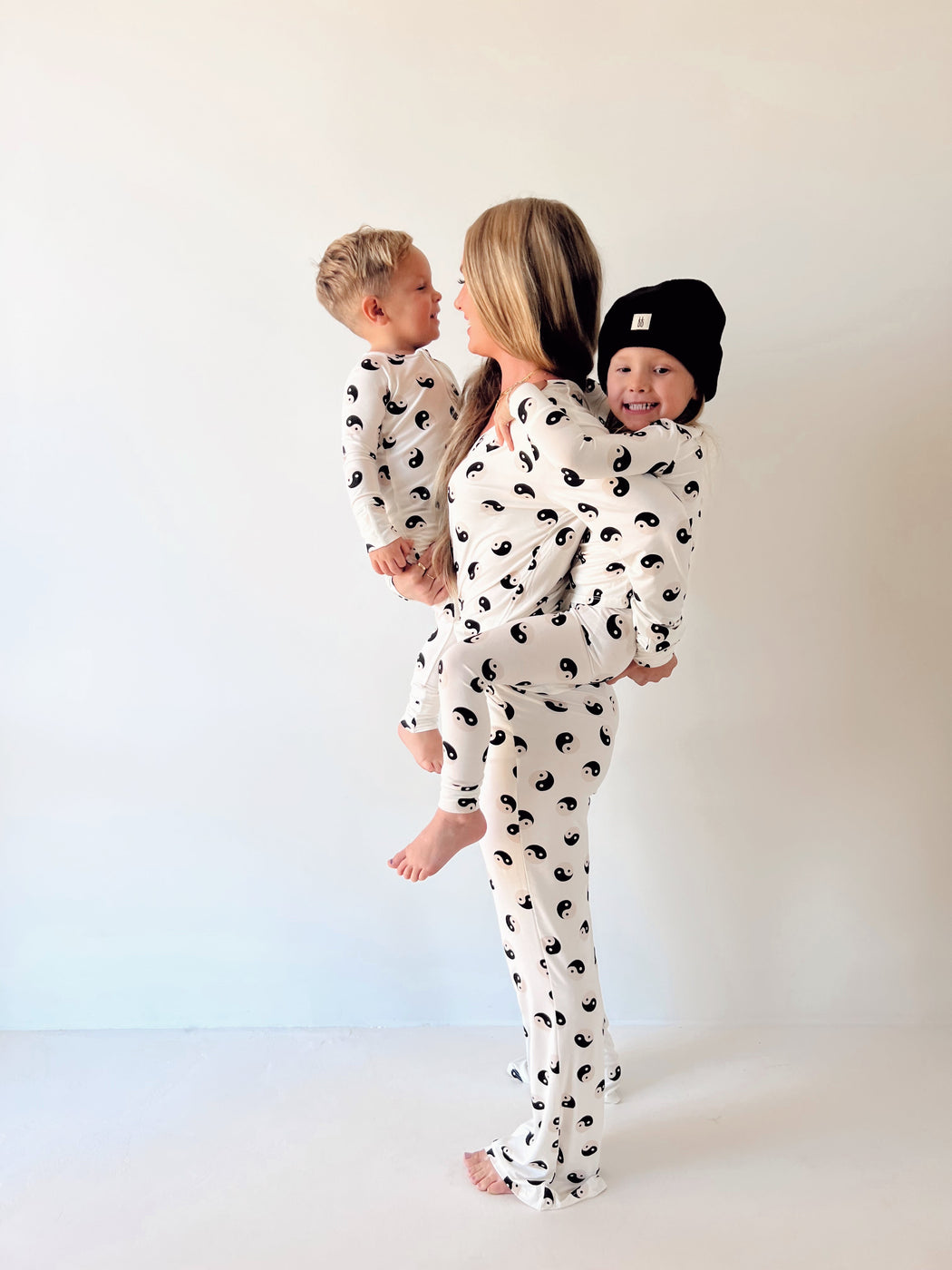 Women's Bamboo  Pajamas |  Black & White Yin Yang