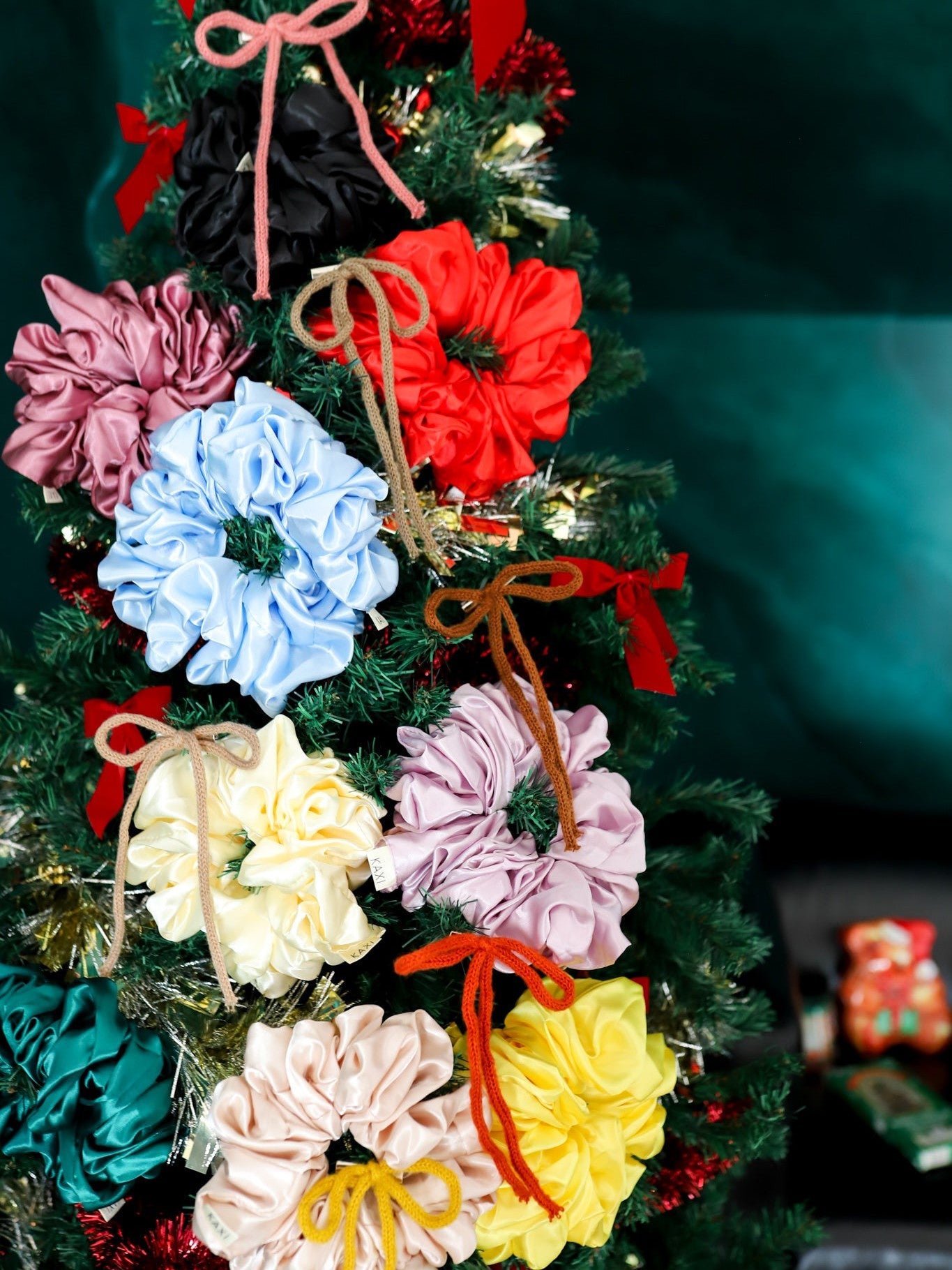 JUMBO SLEEP SILK/SATIN SCRUNCHIES