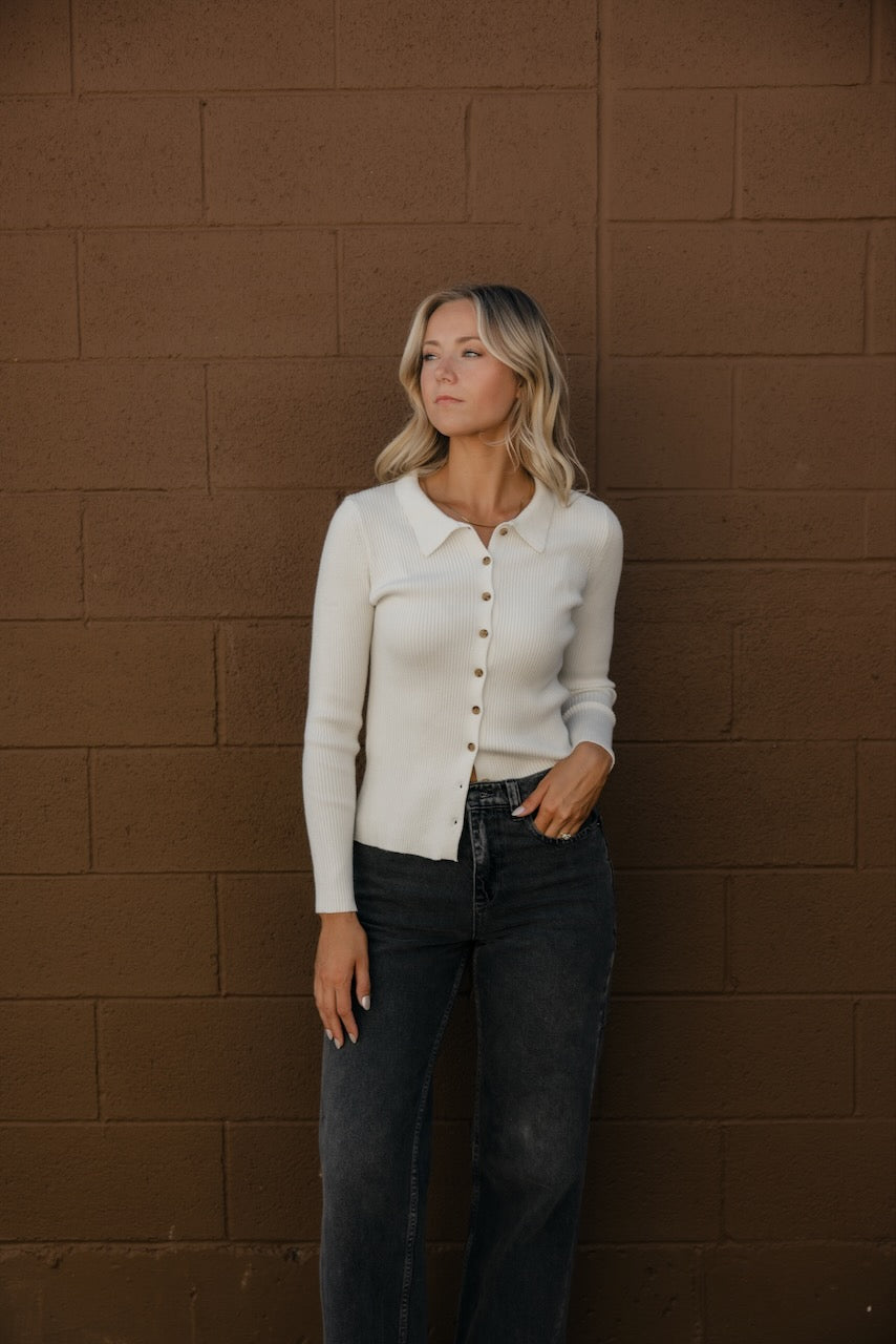Collared White Top | ROOLEE