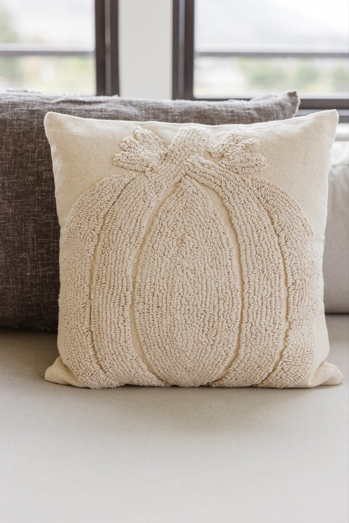 Tufted Pillow | ROOLEE