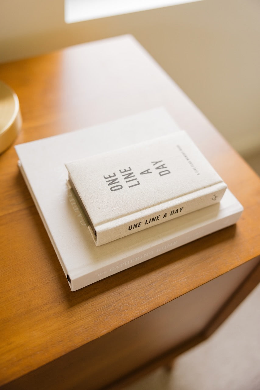 One Line A Day: A Five Year Memory Book