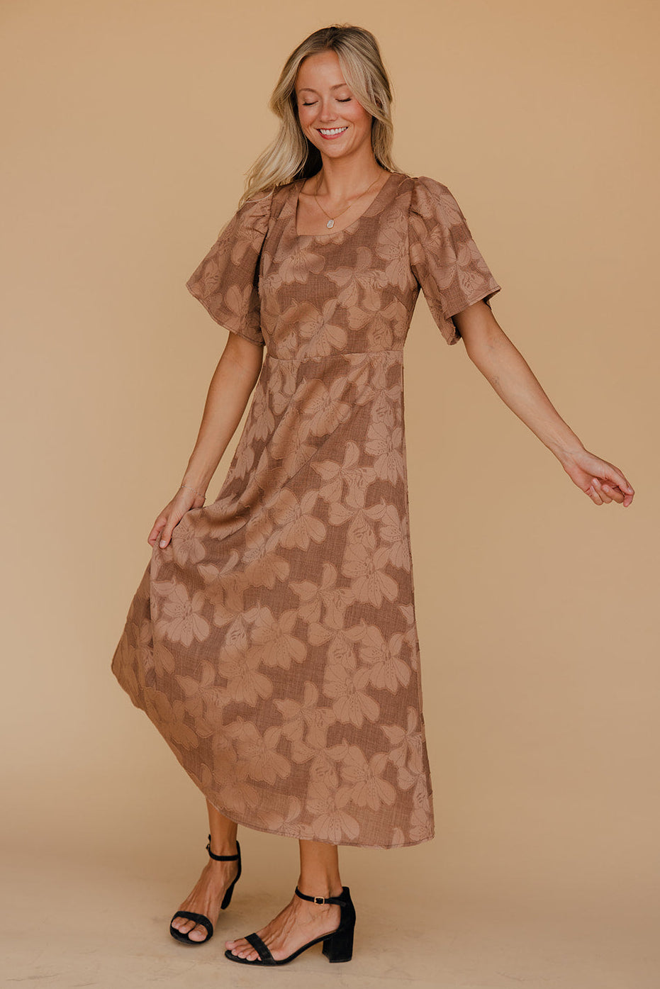 Oak + Ivy Midi Dress