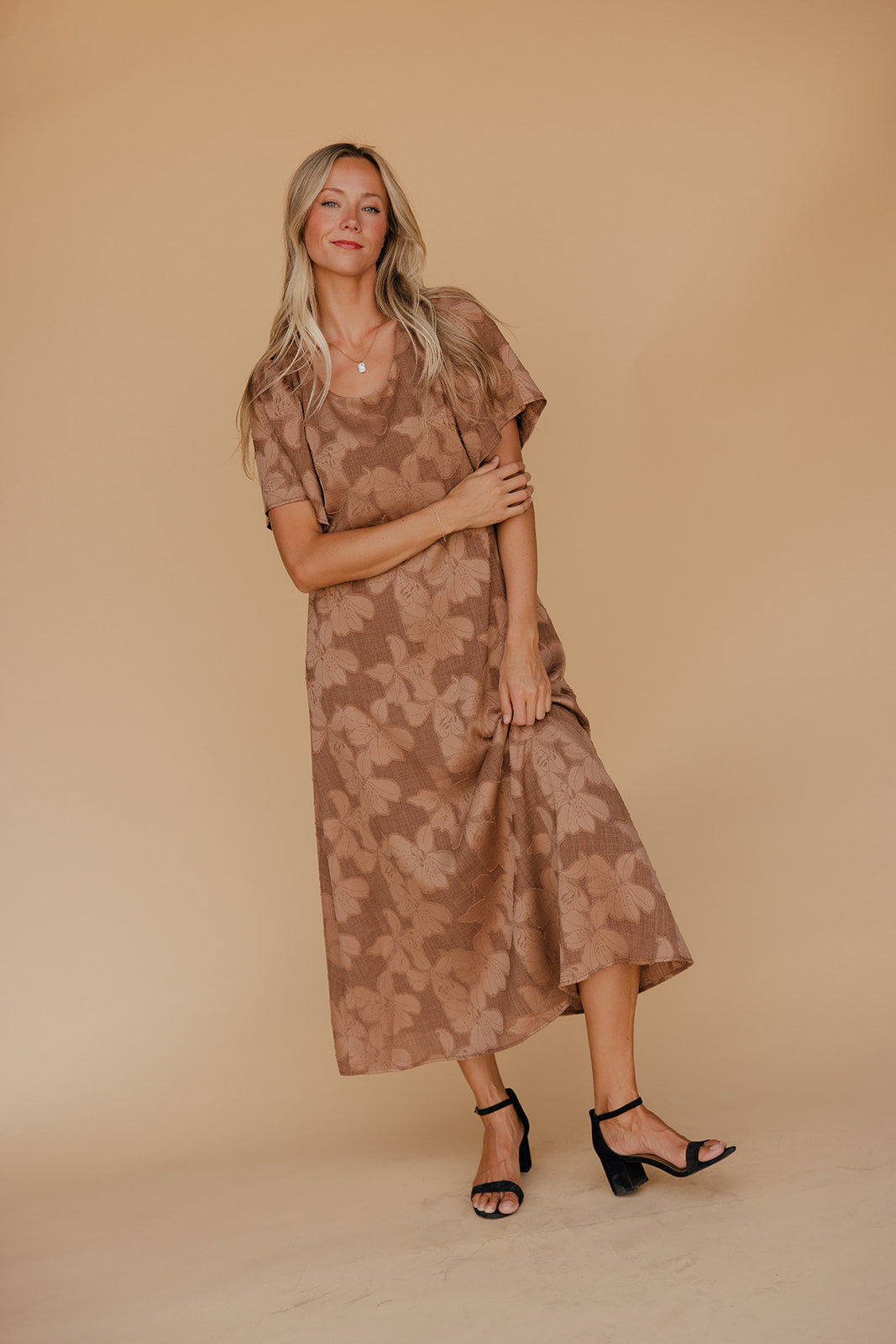 Oak + Ivy Midi Dress