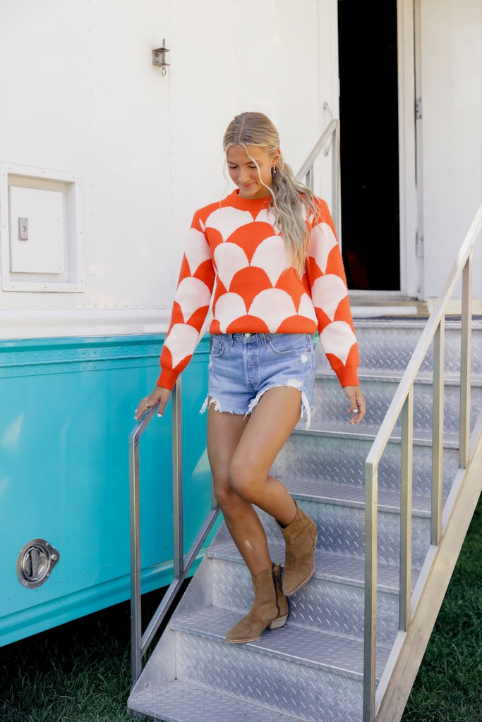 Scallop Pattern Sweater | ROOLEE