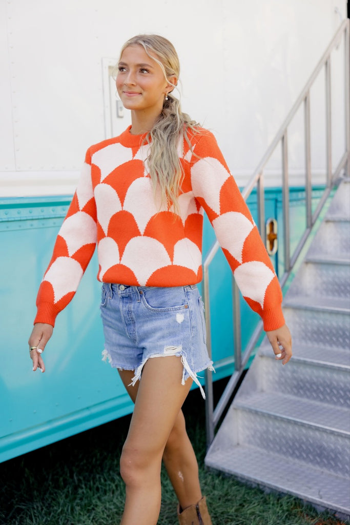 Siren's Call Scallop Pattern Sweater | ROOLEE