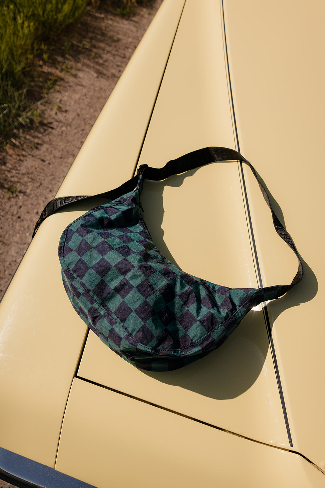 BAGGU Medium Nylon Crescent Bag