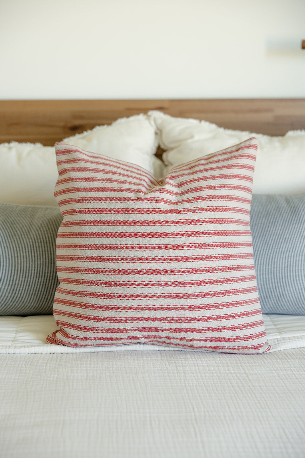 Merry Gathering Cotton Pillow