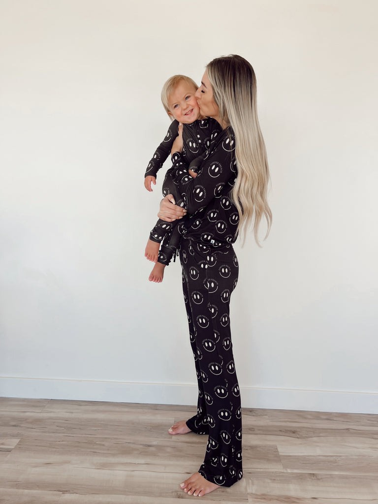 Women's Bamboo Pajamas  | Charcoal & White FF Smile