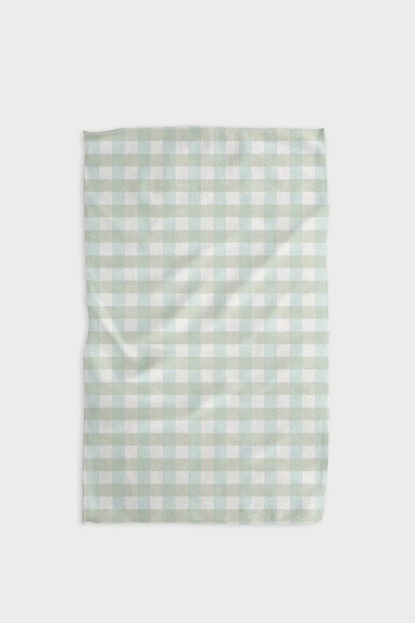 Gingham Geometry Towel | ROOLEE