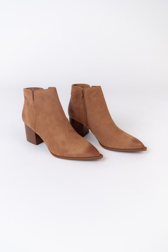 Pointed Toe Boots | ROOLEE