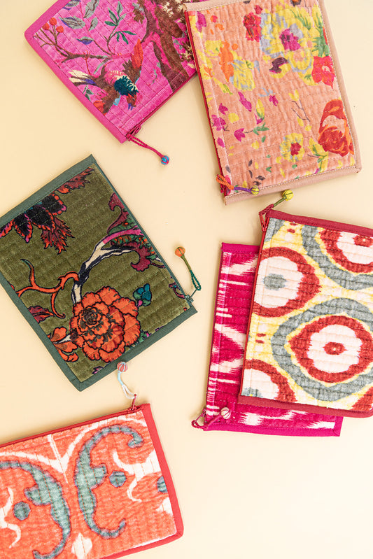 The Essentials Flat Zip Pouch