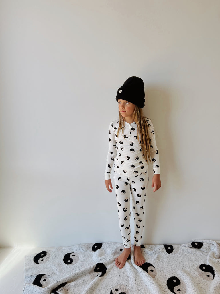 Bamboo Two Piece Pajama | Black & White Yin Yang