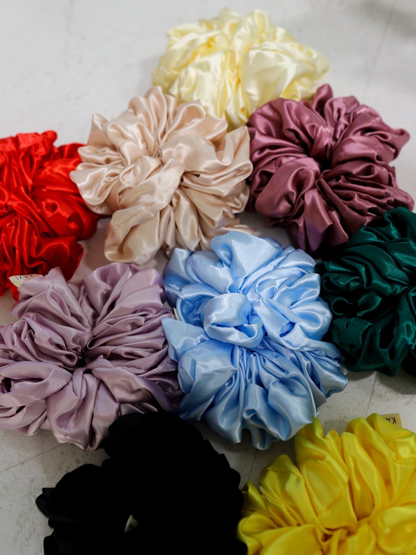 JUMBO SLEEP SILK/SATIN SCRUNCHIES