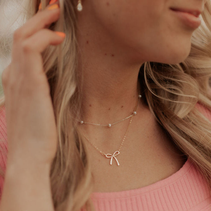Lily Bow Necklace