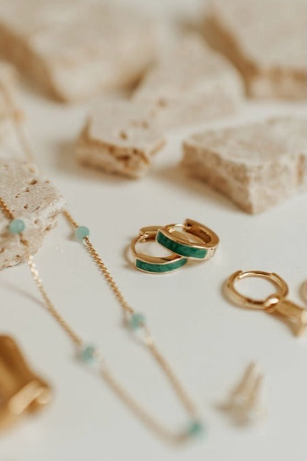 a group of jewelry on a table