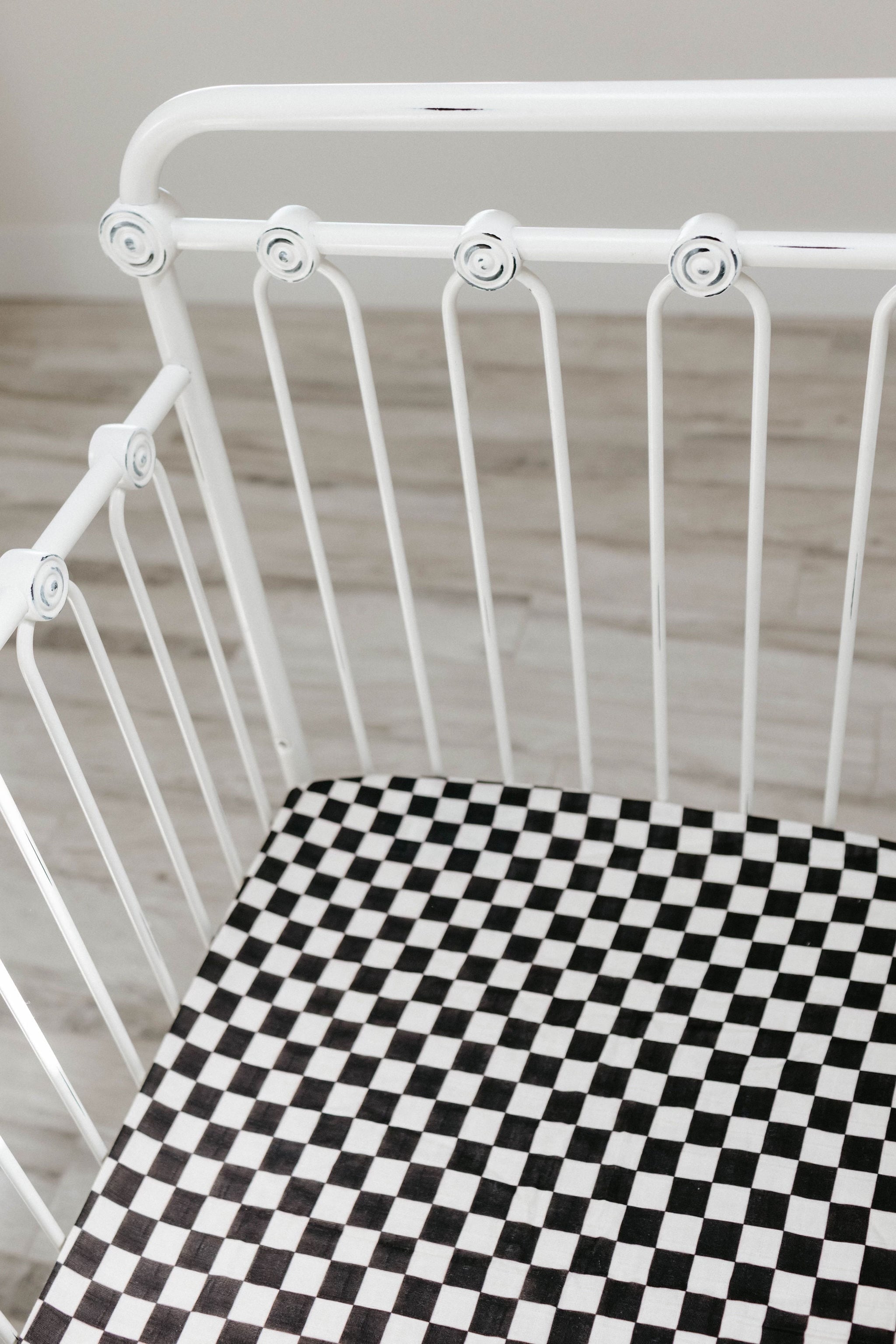 Muslin Crib Sheet | Black Checkered