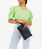 The Changing Clutch - Black / Black