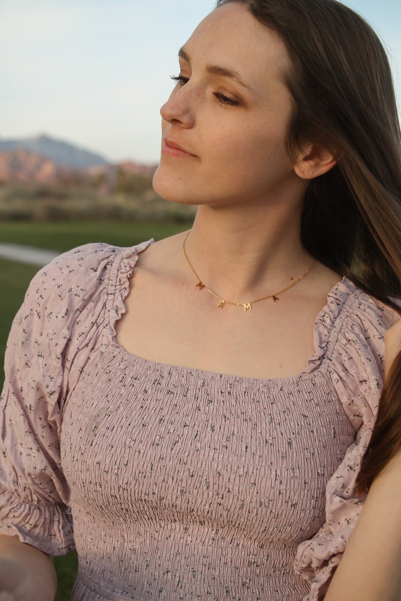 MAMA Necklace in Gold