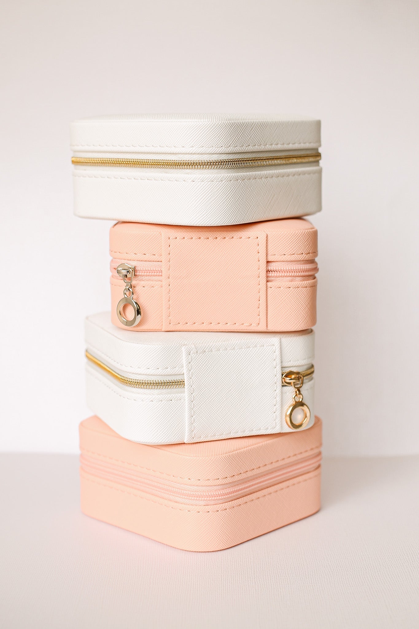 Jewelry Travel Case in Peach