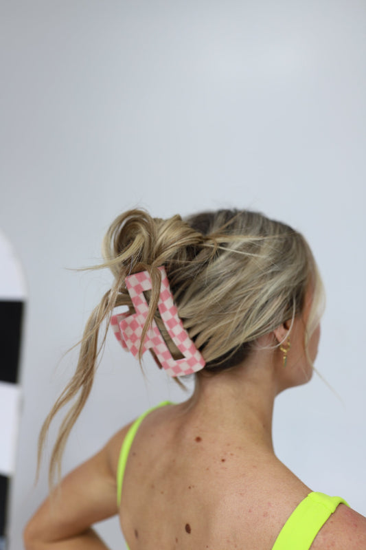 CHECKERED RECTANGLE CLAWS