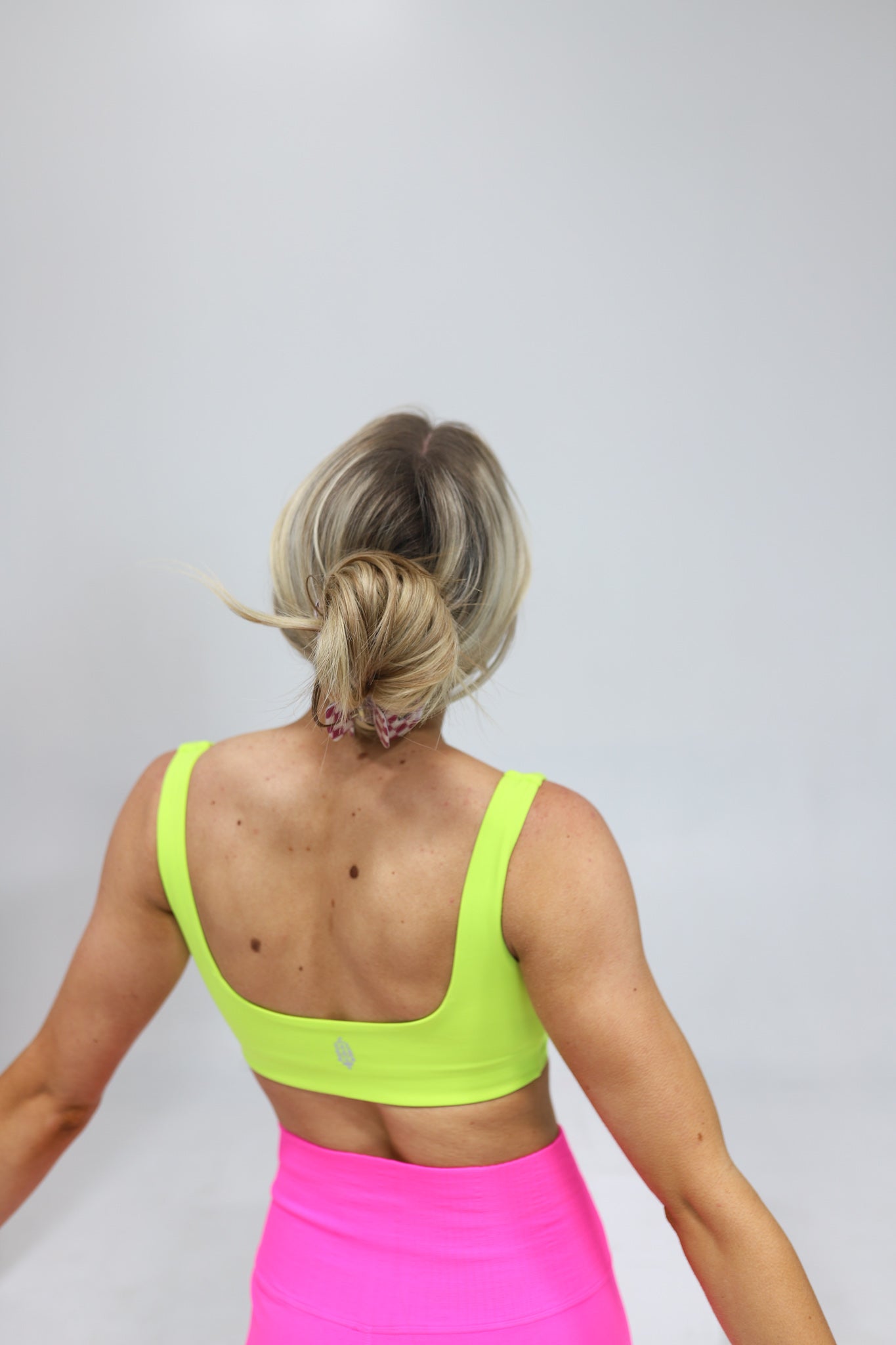 CHECKERED RECTANGLE CLAWS