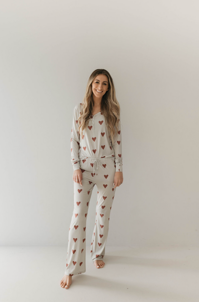 Women's Bamboo Pajamas | Queen Of Hearts Paisley’s Hand Drawn Print
