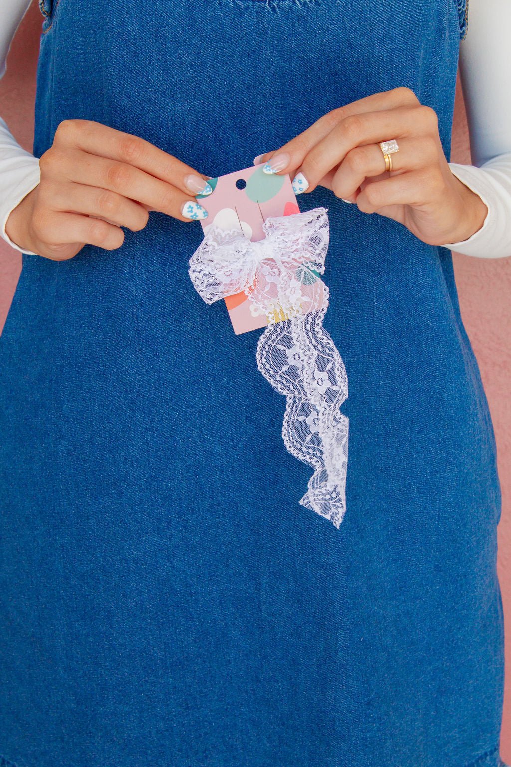 Callie Lace Bow Clip