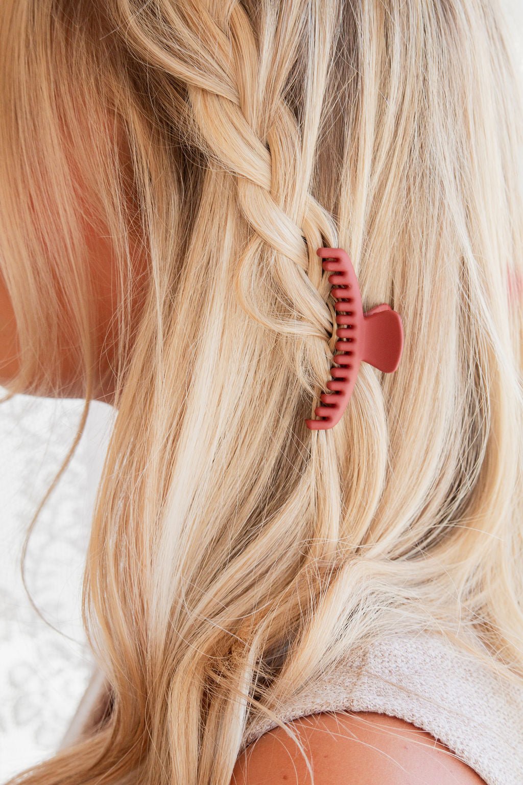 Thin Hair French Twist Claw Clip