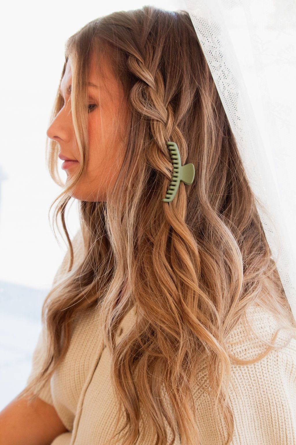 Thin Hair French Twist Claw Clip