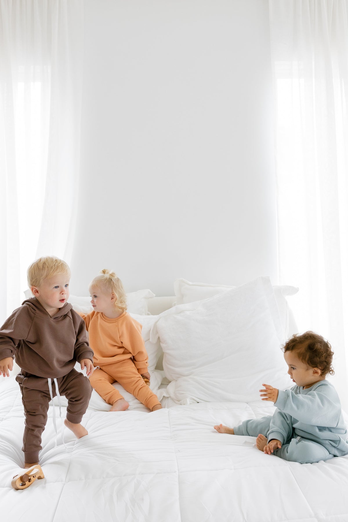 Decker Crew Set in Cream