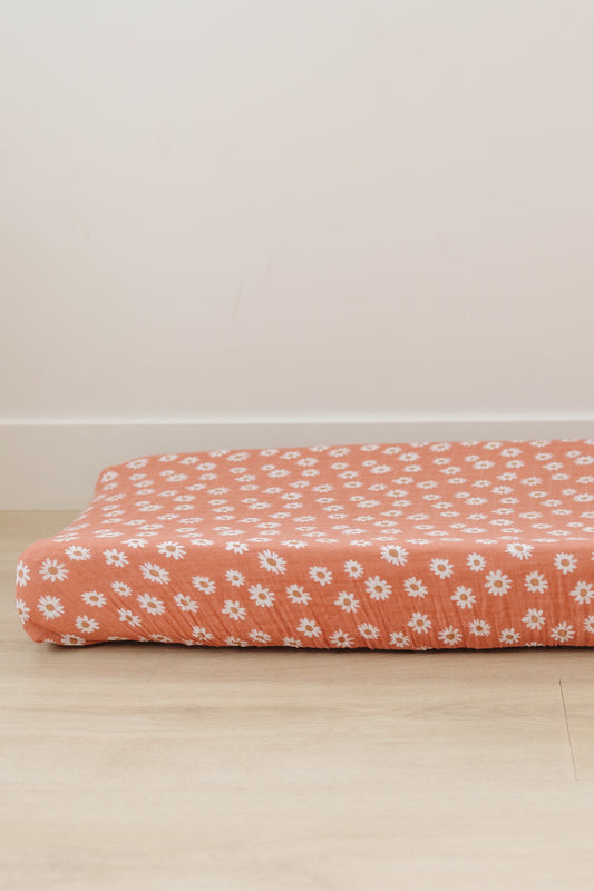 Mebie Baby Arizona Daisy Crib Sheet