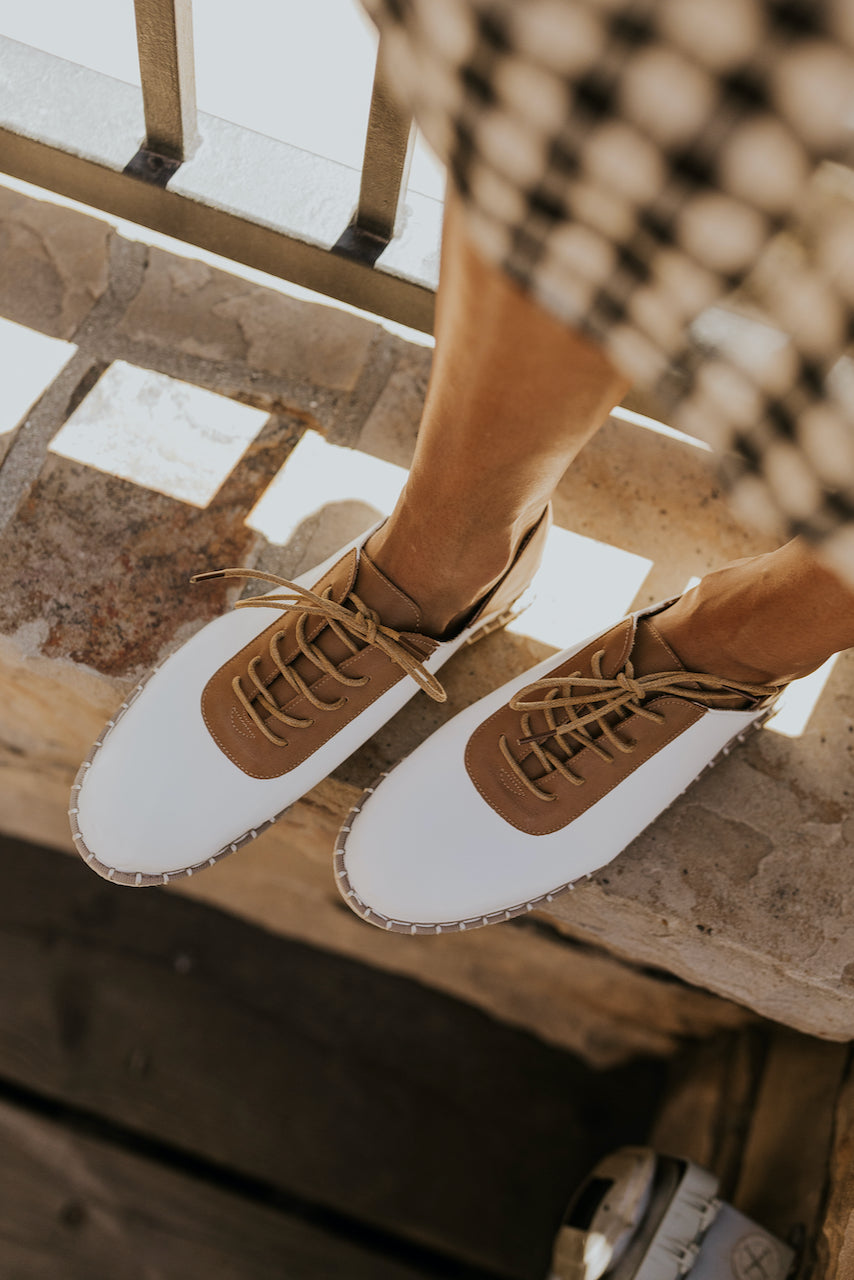 Retro white and tan bowling shoes | ROOLEE