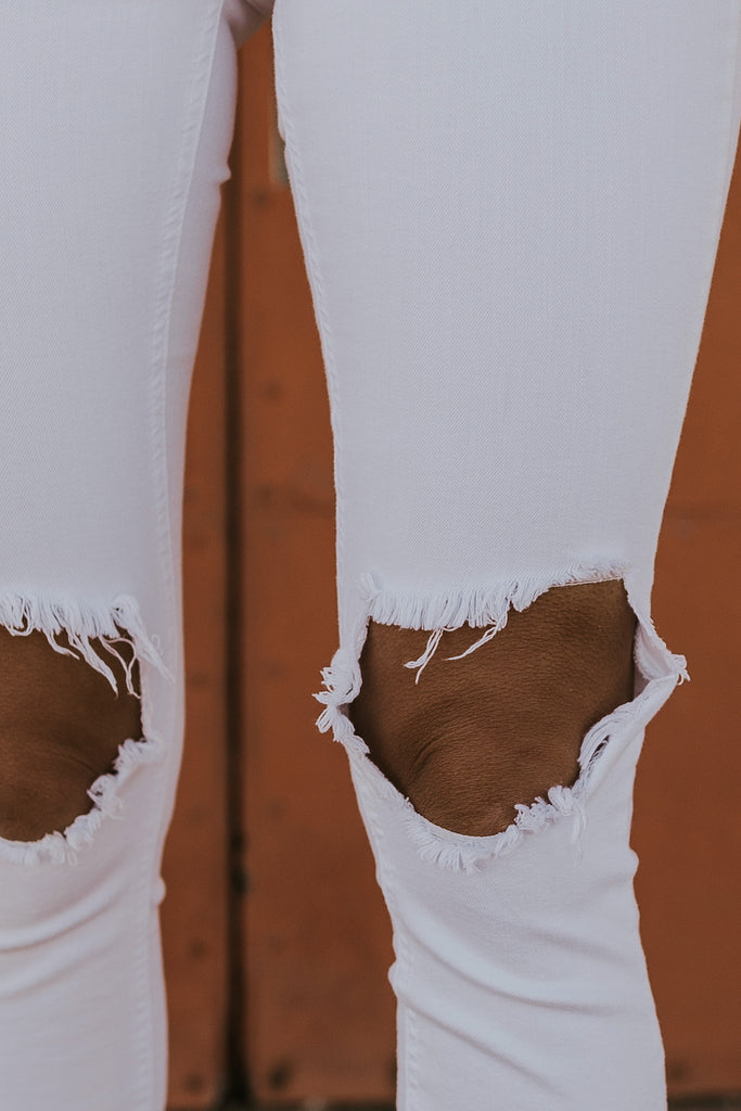 Distressed White Jeans | ROOLEE