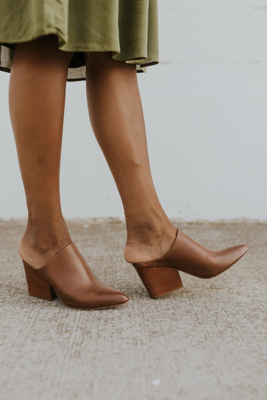 Chunky heeled shoes for fall | ROOLEE