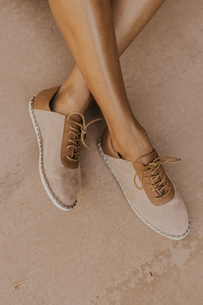 Neutral casual fall shoes | ROOLEE