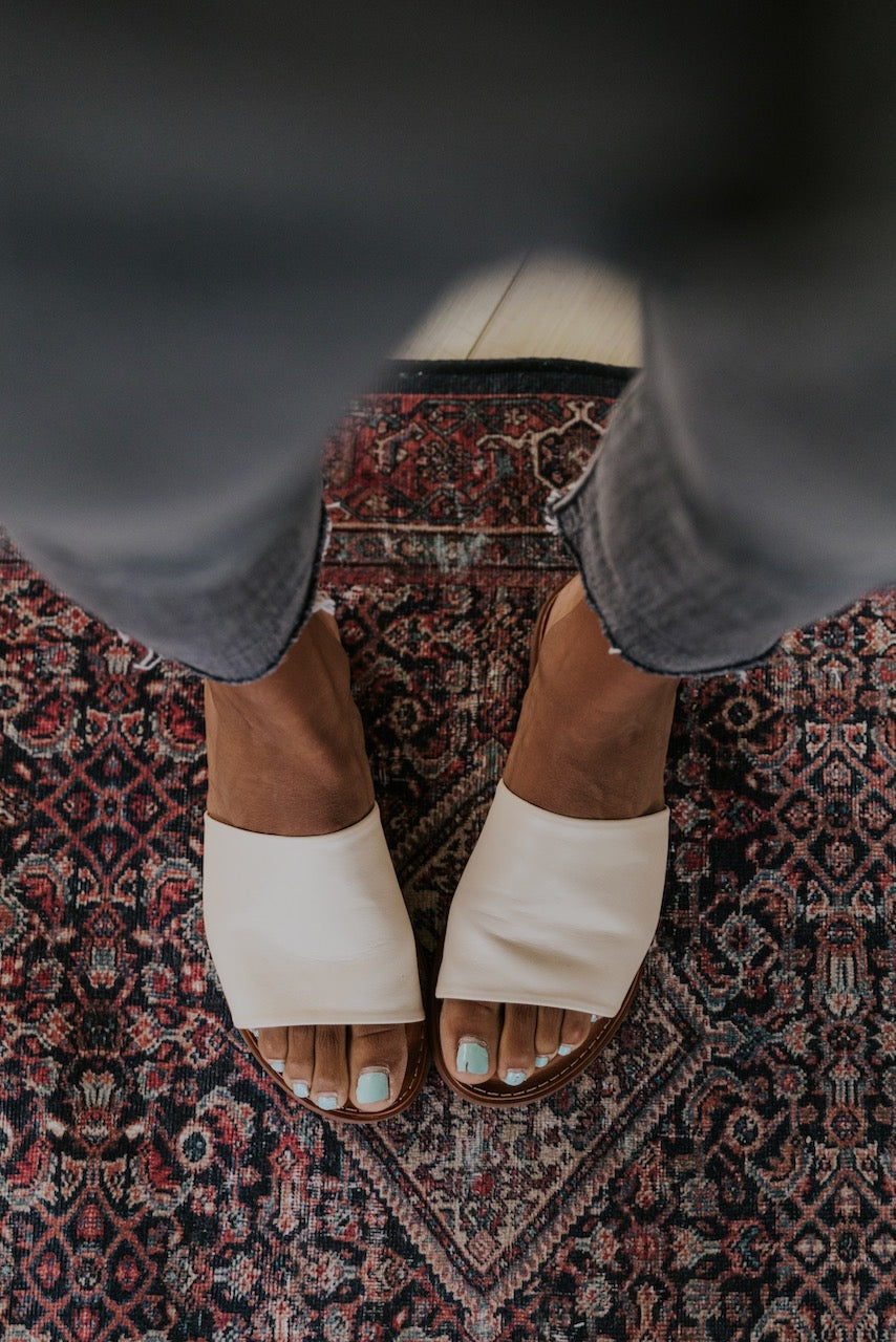 Comfy White Shoes for Women l ROOLEE