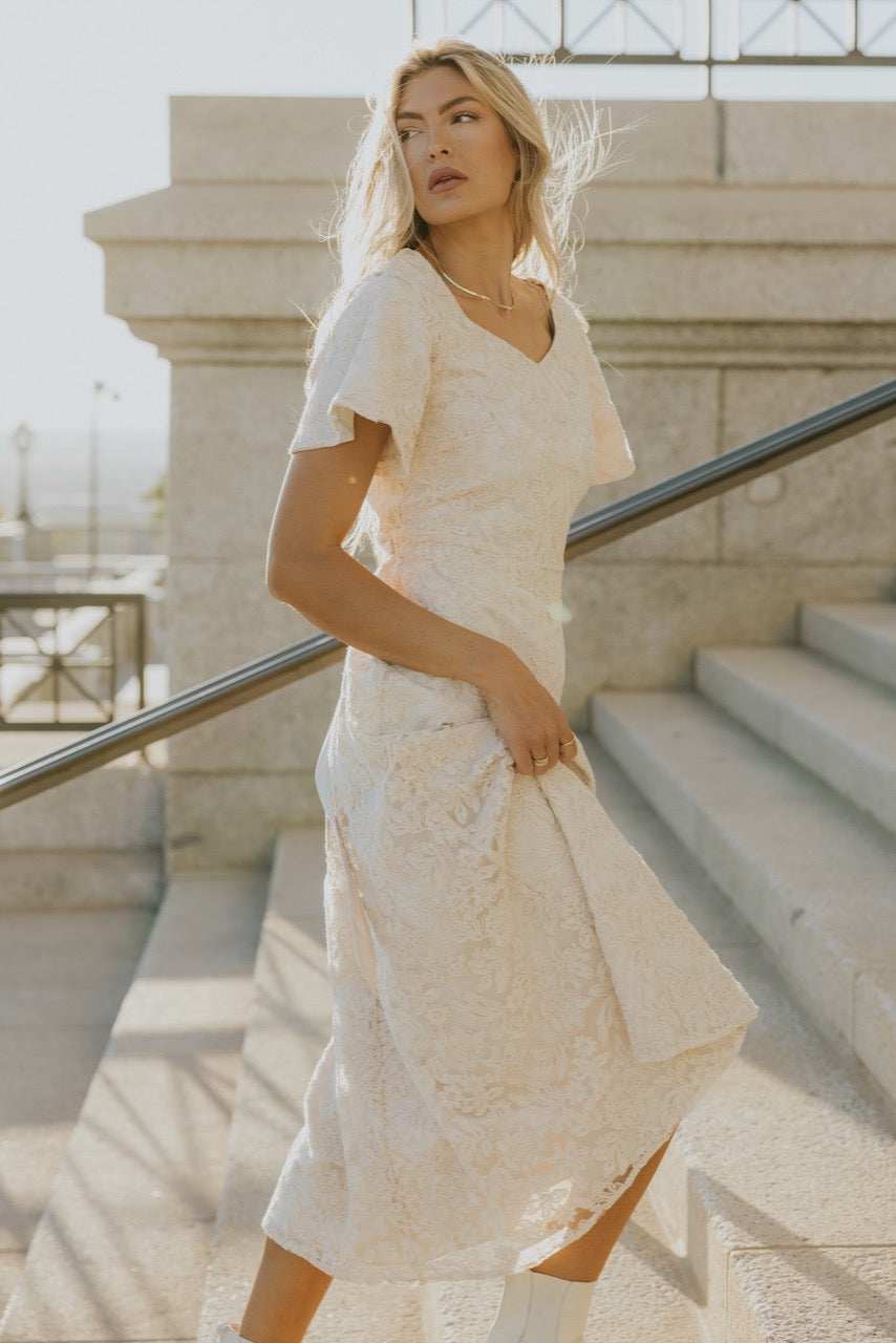 Lace Ivory Dresses | ROOLEE