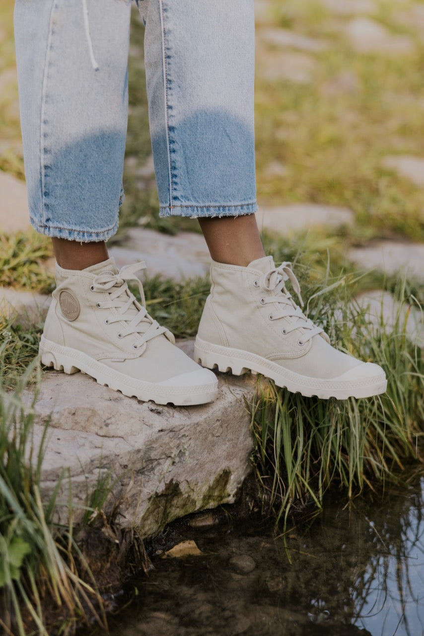 Lace up - Fall footwear for women | ROOLEE
